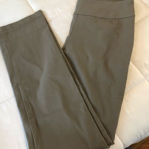 NIC+ZOE Wonderstretch Straight Leg Pants NWOT